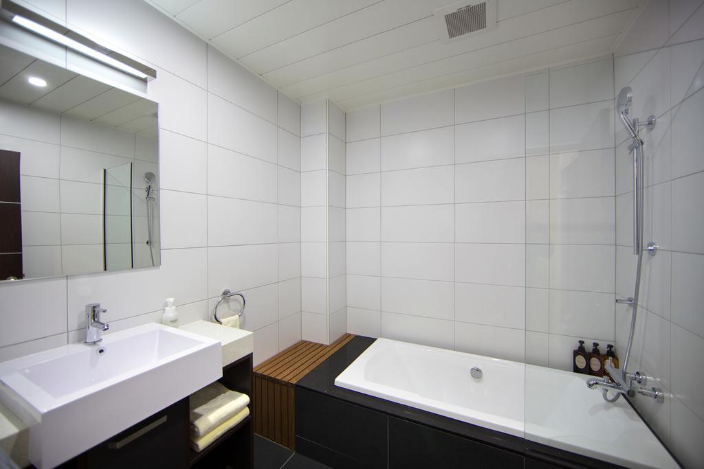 Sky Park Happo Apartments Hakuba Exterior photo